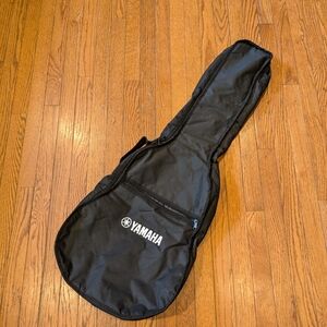 Yamaha Black Guitar Bag